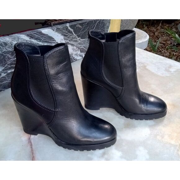 Michael Kors Thea Wedge Boot Women's sz. 8.5 - Picture 12 of 12
